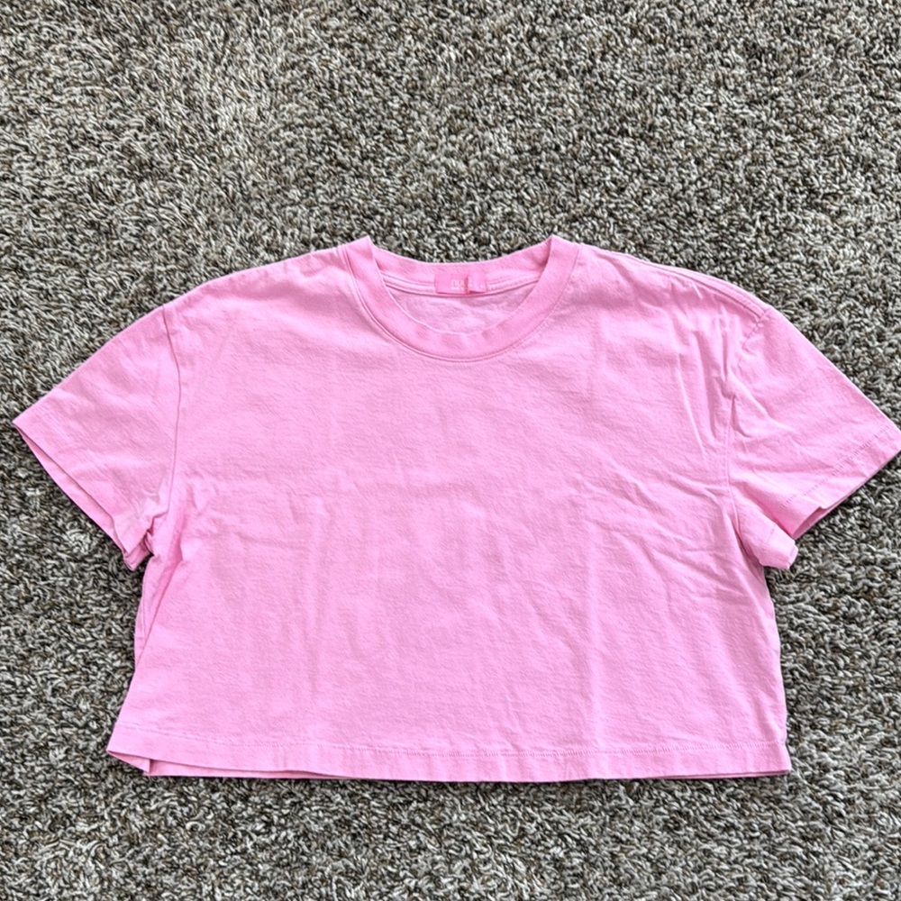 Nuuds bubblegum cropped tee